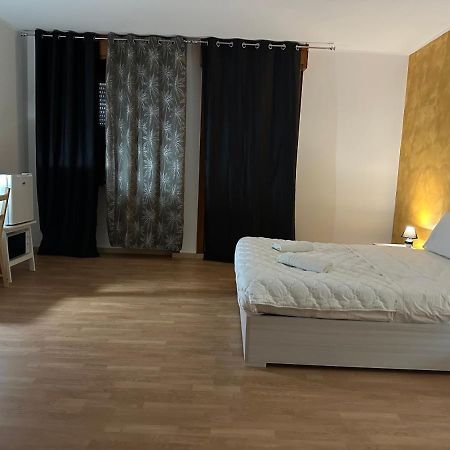 Leone D'Oro 2 - Milano Street Hotel Mestre Eksteriør billede