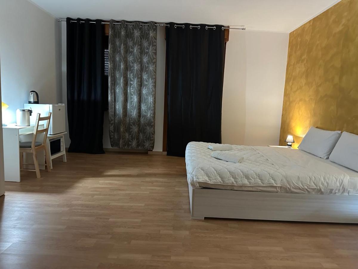 Leone D'Oro 2 - Milano Street Hotel Mestre Eksteriør billede