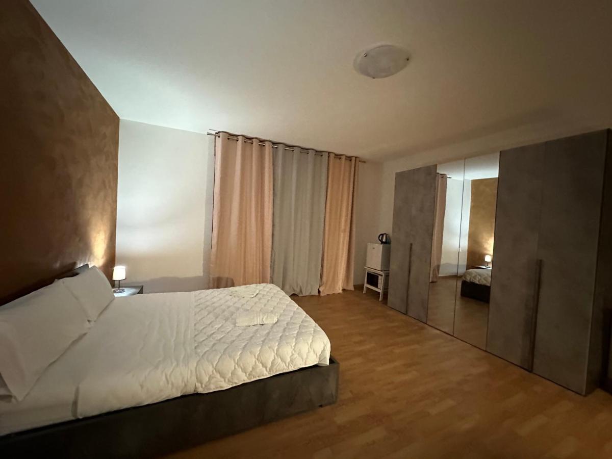 Leone D'Oro 2 - Milano Street Hotel Mestre Eksteriør billede