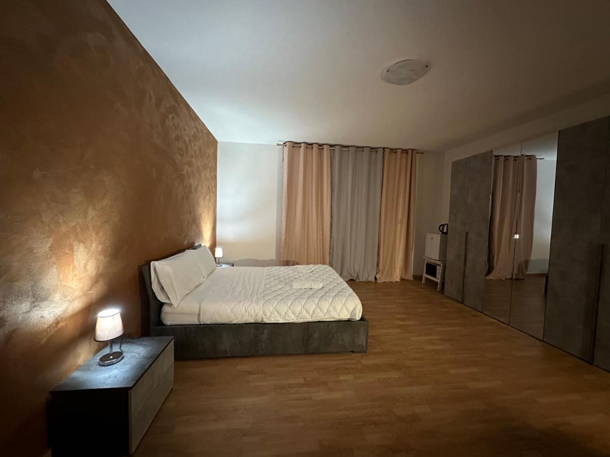 Leone D'Oro 2 - Milano Street Hotel Mestre Eksteriør billede